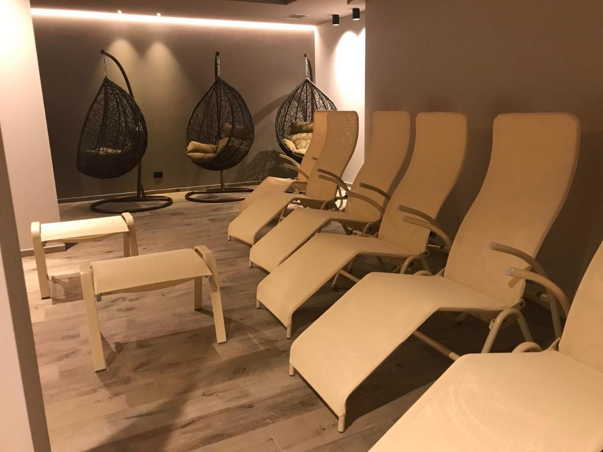 Alpen Hotel Vidi Madonna di Campiglio Ngoại thất bức ảnh