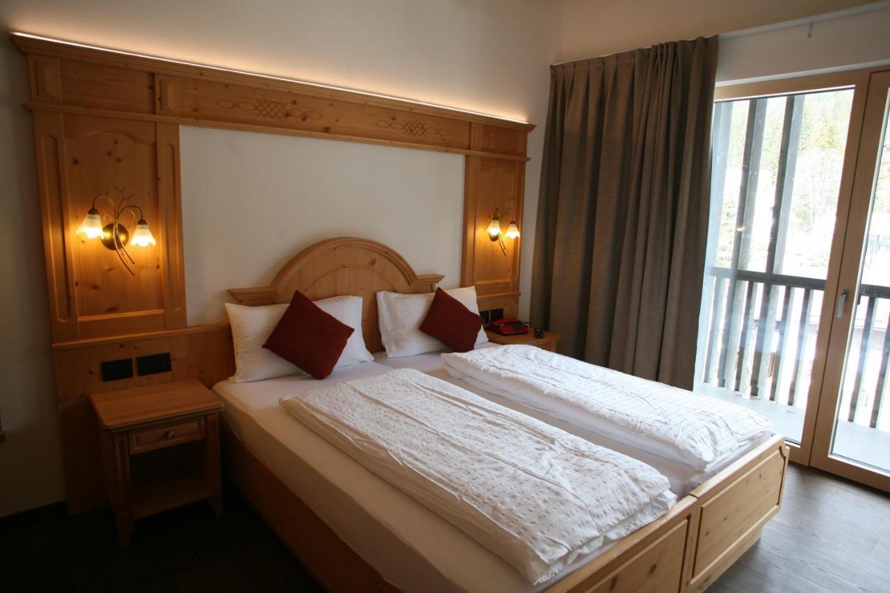 Alpen Hotel Vidi Madonna di Campiglio Ngoại thất bức ảnh