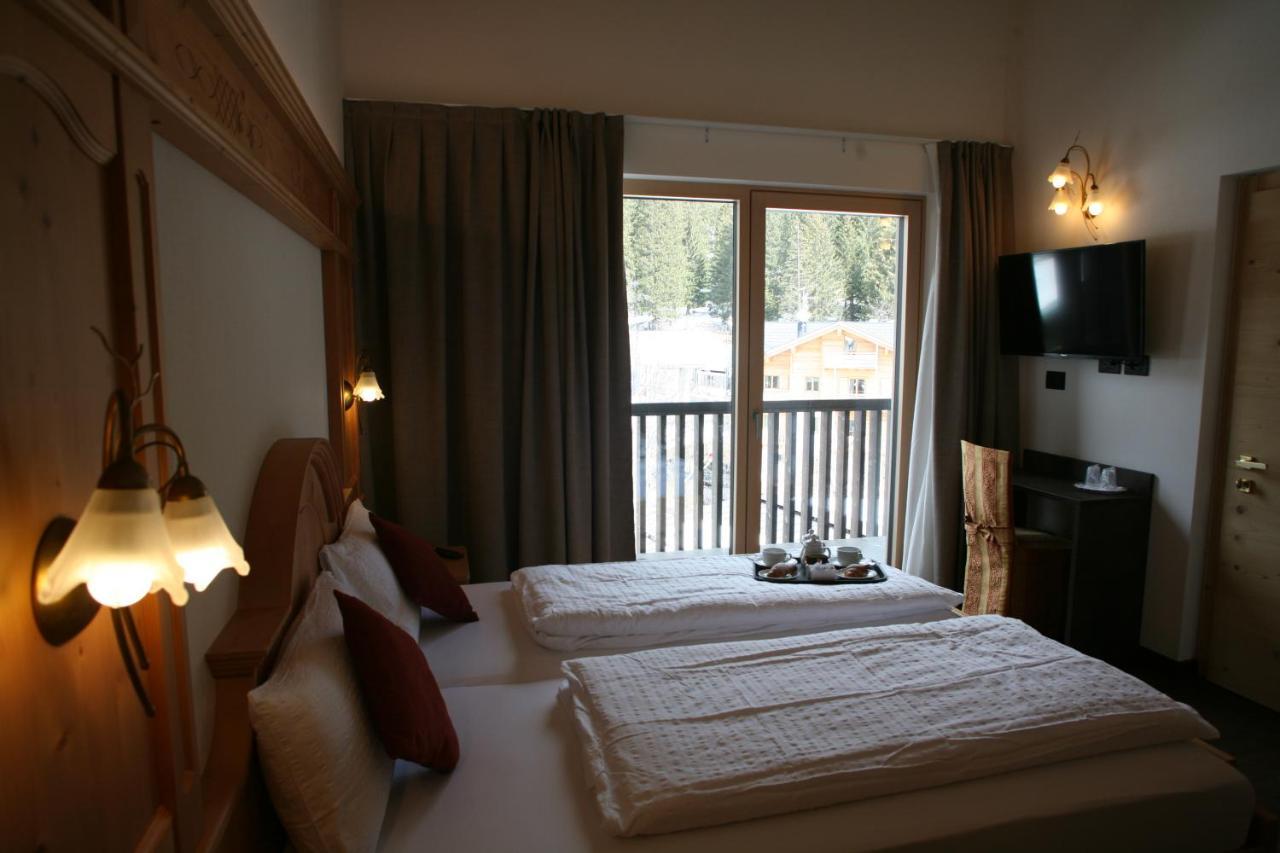 Alpen Hotel Vidi Madonna di Campiglio Ngoại thất bức ảnh