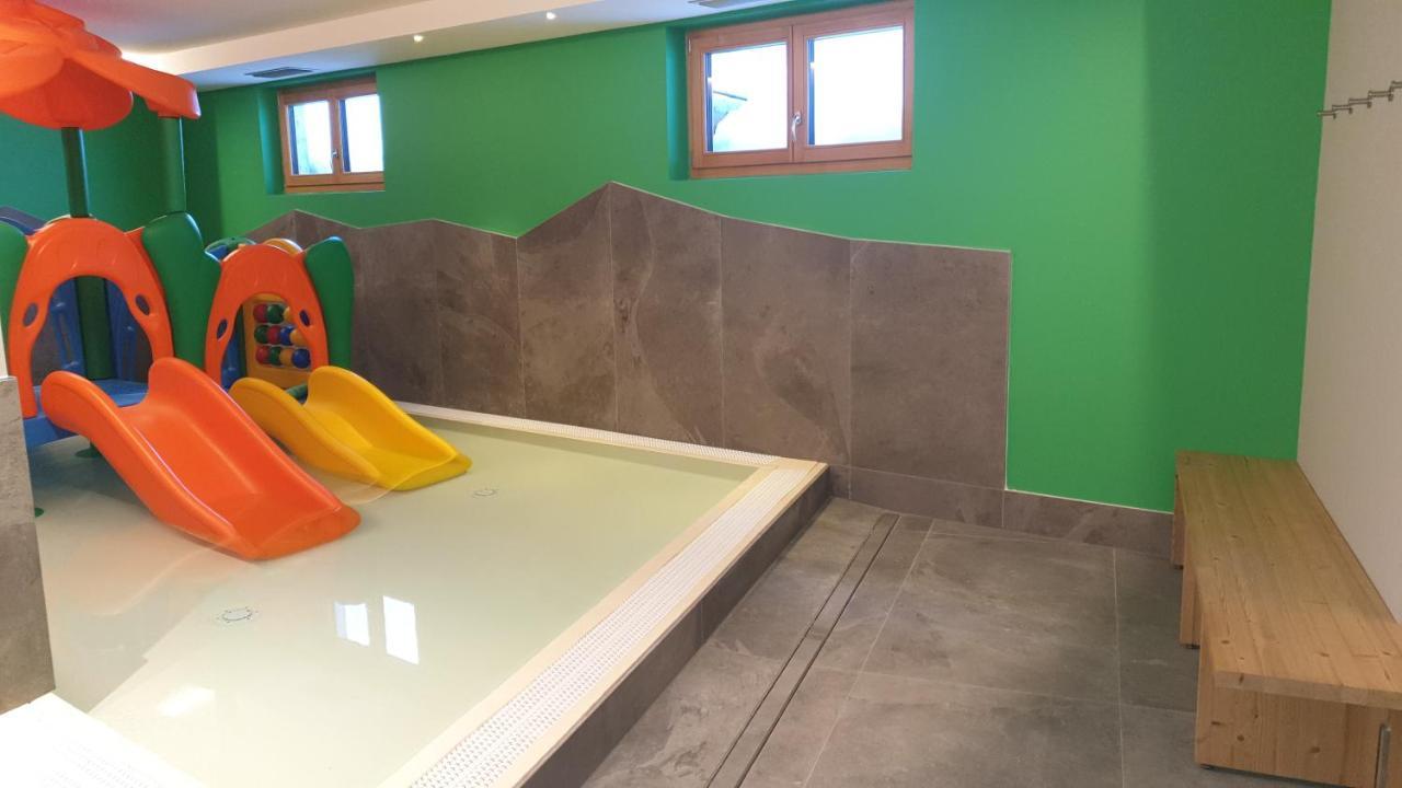 Alpen Hotel Vidi Madonna di Campiglio Ngoại thất bức ảnh