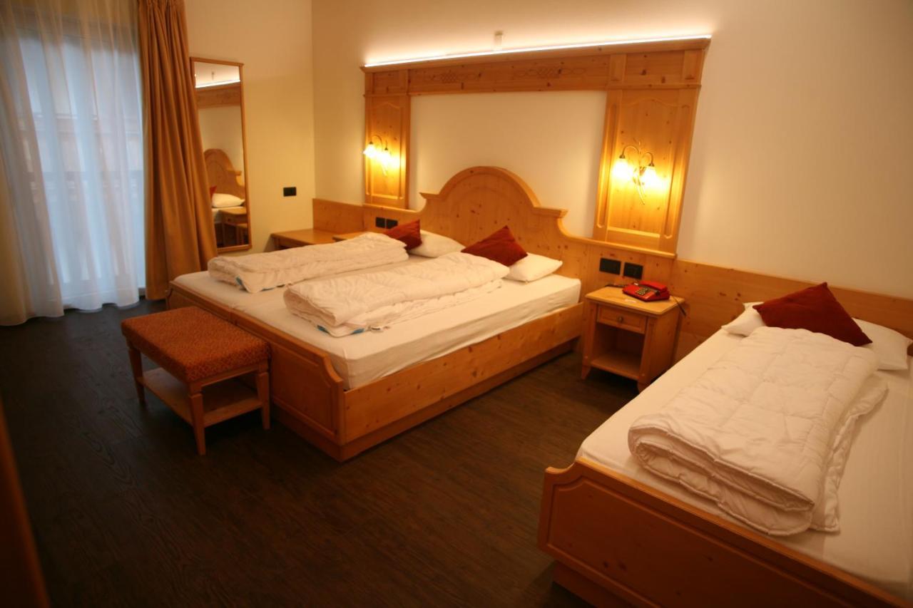 Alpen Hotel Vidi Madonna di Campiglio Ngoại thất bức ảnh