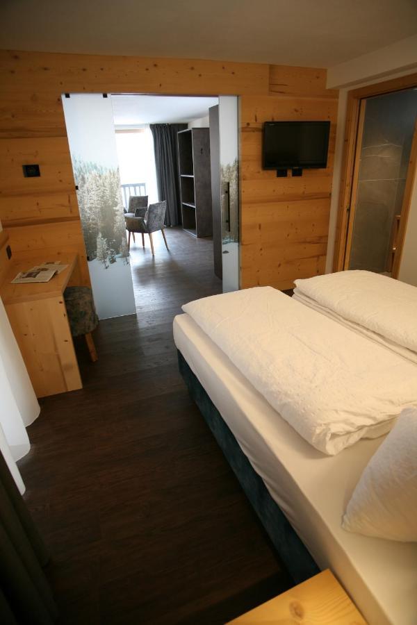 Alpen Hotel Vidi Madonna di Campiglio Ngoại thất bức ảnh