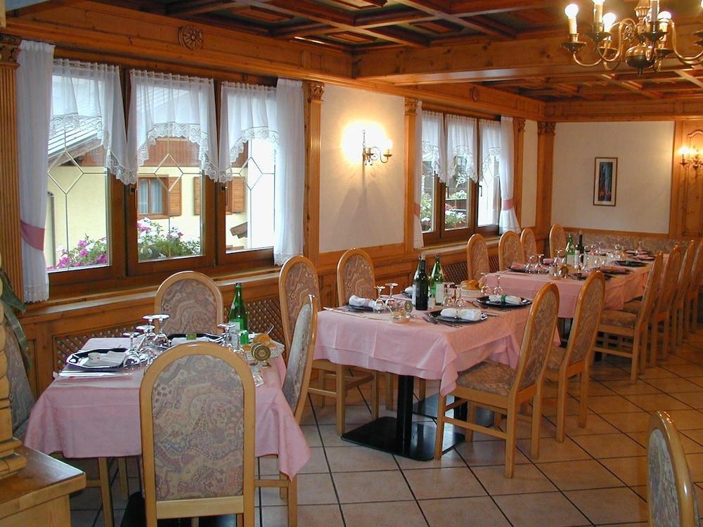 Alpen Hotel Vidi Madonna di Campiglio Ngoại thất bức ảnh