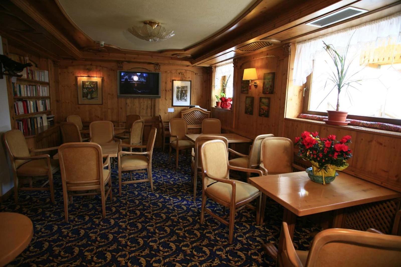 Alpen Hotel Vidi Madonna di Campiglio Ngoại thất bức ảnh