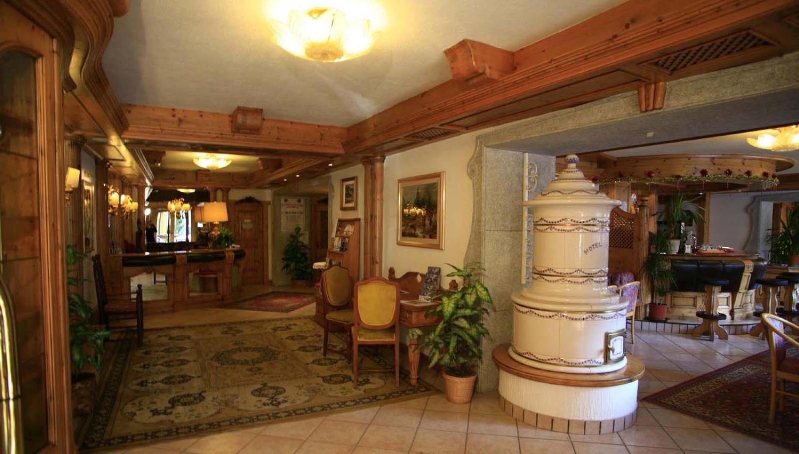 Alpen Hotel Vidi Madonna di Campiglio Ngoại thất bức ảnh